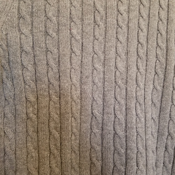 Croft & Barrow womens charcoal gray cableknit sweater. Size Small - Picture 3 of 6